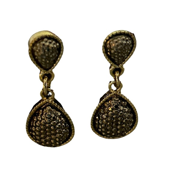 Gold Earrings - Picture 2 of 3